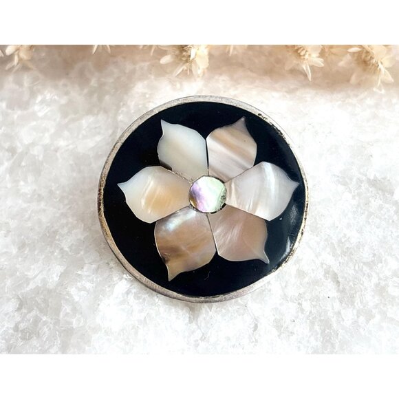 Hecho De Mexico Silver T Mother of Pearl | Abalone Inlaid Floral Vintage Brooch - Picture 1 of 9
